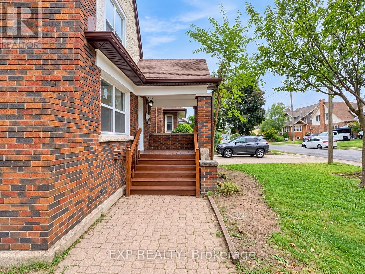 4883 Simcoe Street, Niagara Falls, Ontario  L2E 1V8 - Photo 6 - X13812722