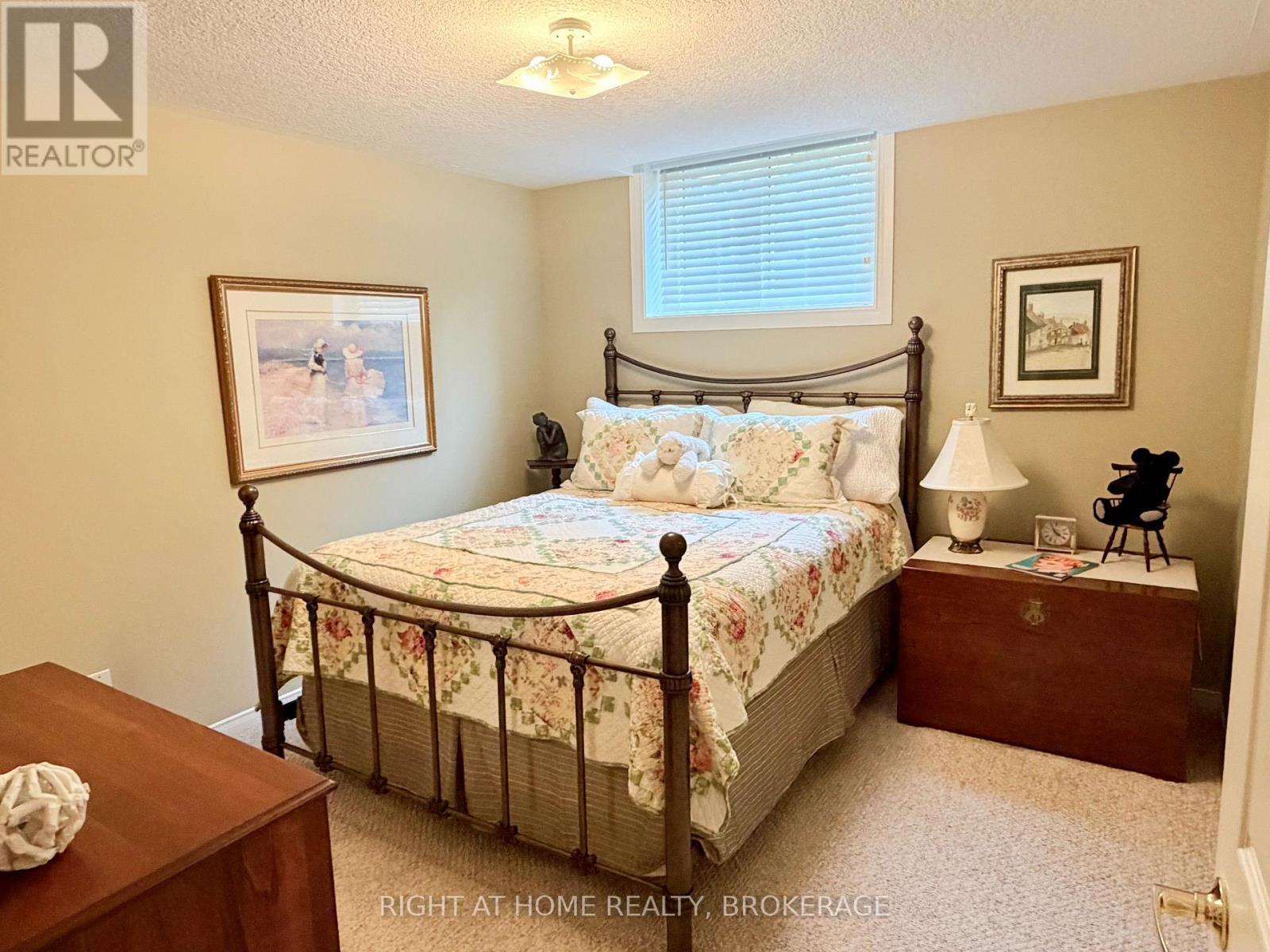 40 Stornoway Crescent N, Huron East, Ontario  N0K 1W0 - Photo 23 - X13812790