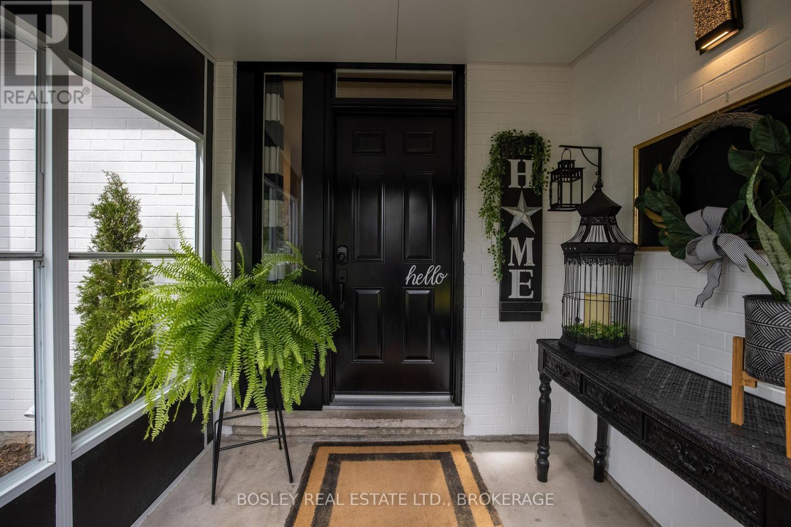 4148 Dorchester Road, Niagara Falls, Ontario  L2E 6N2 - Photo 2 - X13812824