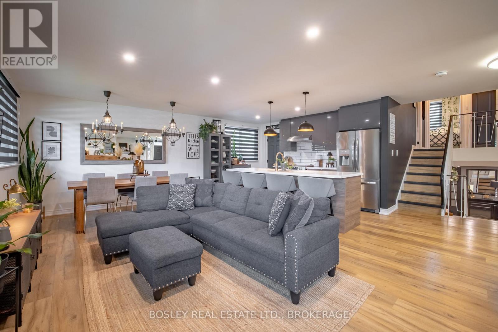 4148 Dorchester Road, Niagara Falls, Ontario  L2E 6N2 - Photo 5 - X13812824