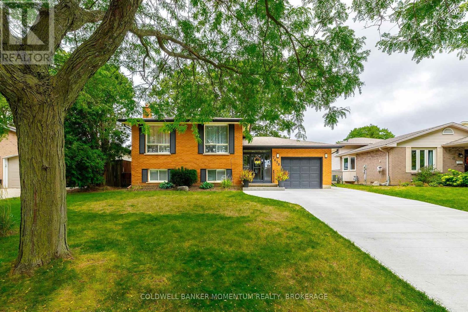 7439 Nasrullah Crescent, Niagara Falls, Ontario  L2H 2M4 - Photo 2 - X13813656
