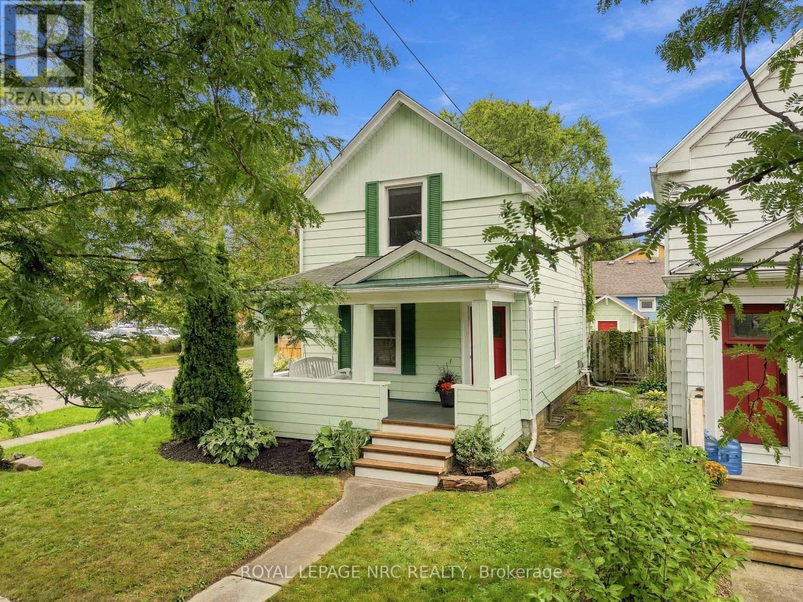 78 Henry Street, St. Catharines, Ontario  L2R 5V2 - Photo 3 - X13813996