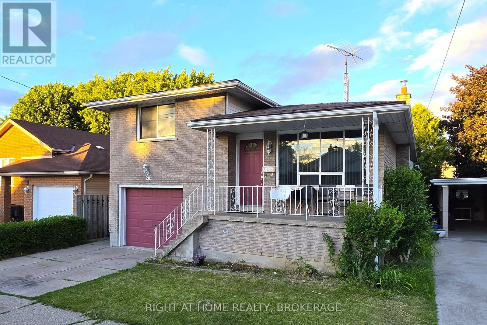 20 Augusta Avenue, St. Catharines, Ontario  L2M 5R2 - Photo 4 - X13814146