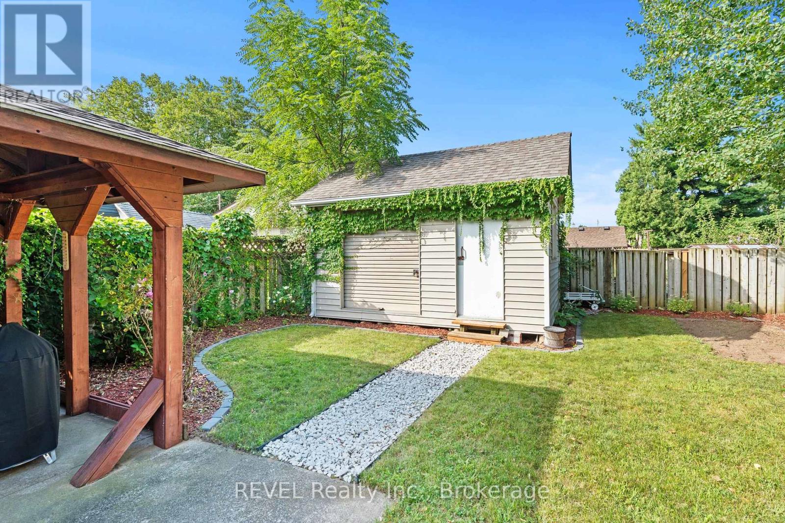 28 Black Knight Road, St. Catharines, Ontario  L2N 3C1 - Photo 30 - X13814186
