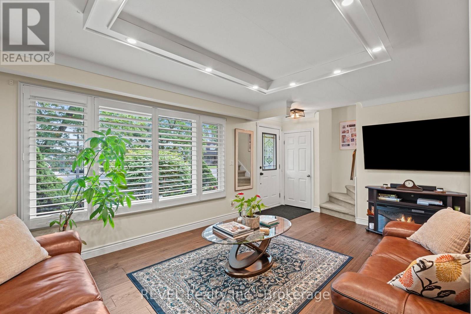 28 Black Knight Road, St. Catharines, Ontario  L2N 3C1 - Photo 4 - X13814186