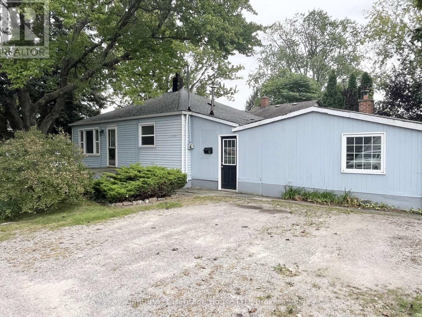 60 WATKINS STREET, St. Catharines, Ontario