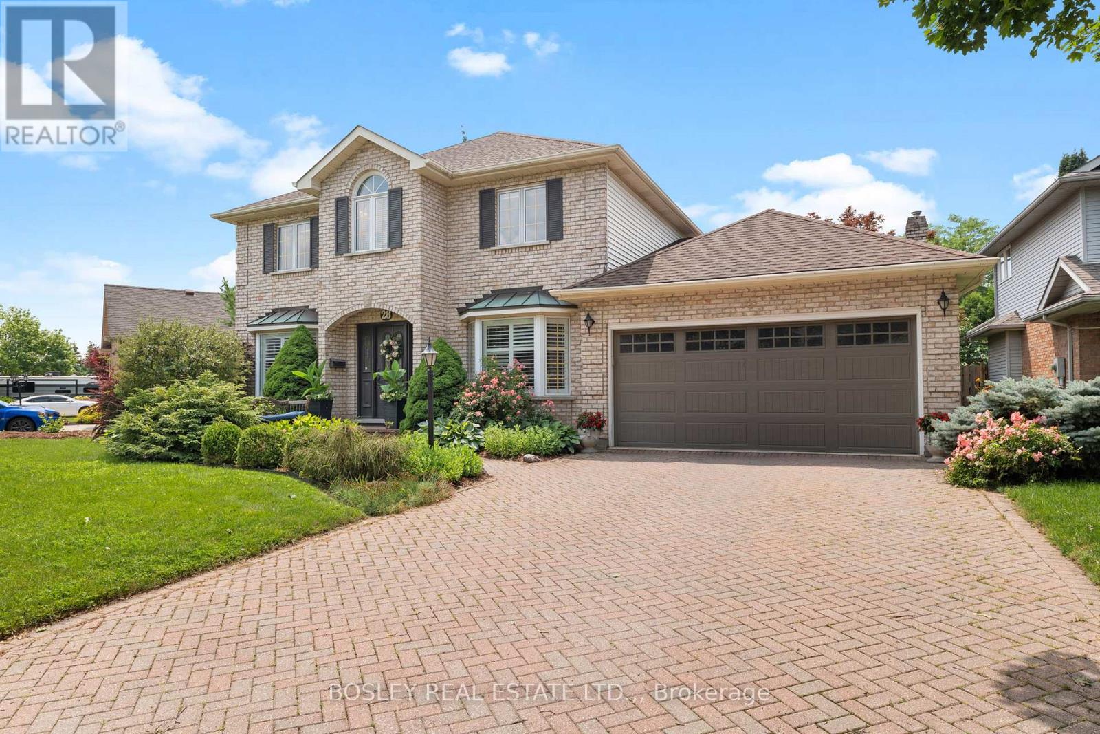 28 ARBOUR GLEN DRIVE, St. Catharines, Ontario