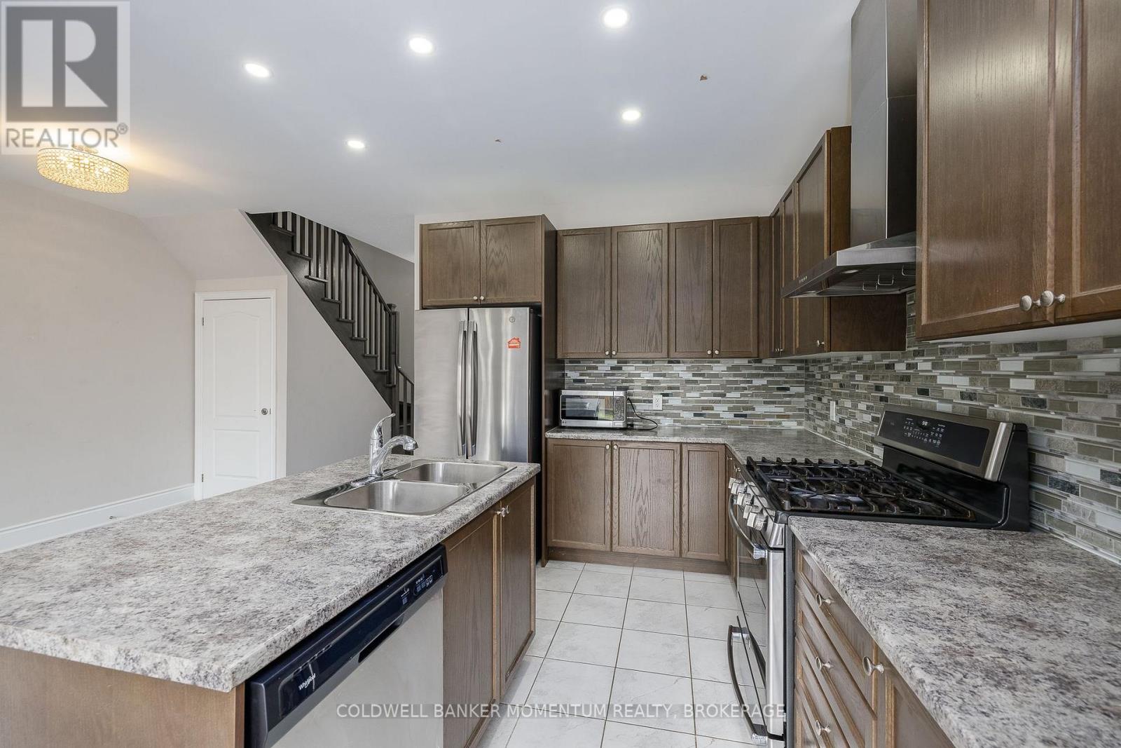 51 Sunset Way, Thorold, Ontario  L2V 0C7 - Photo 10 - X13815392