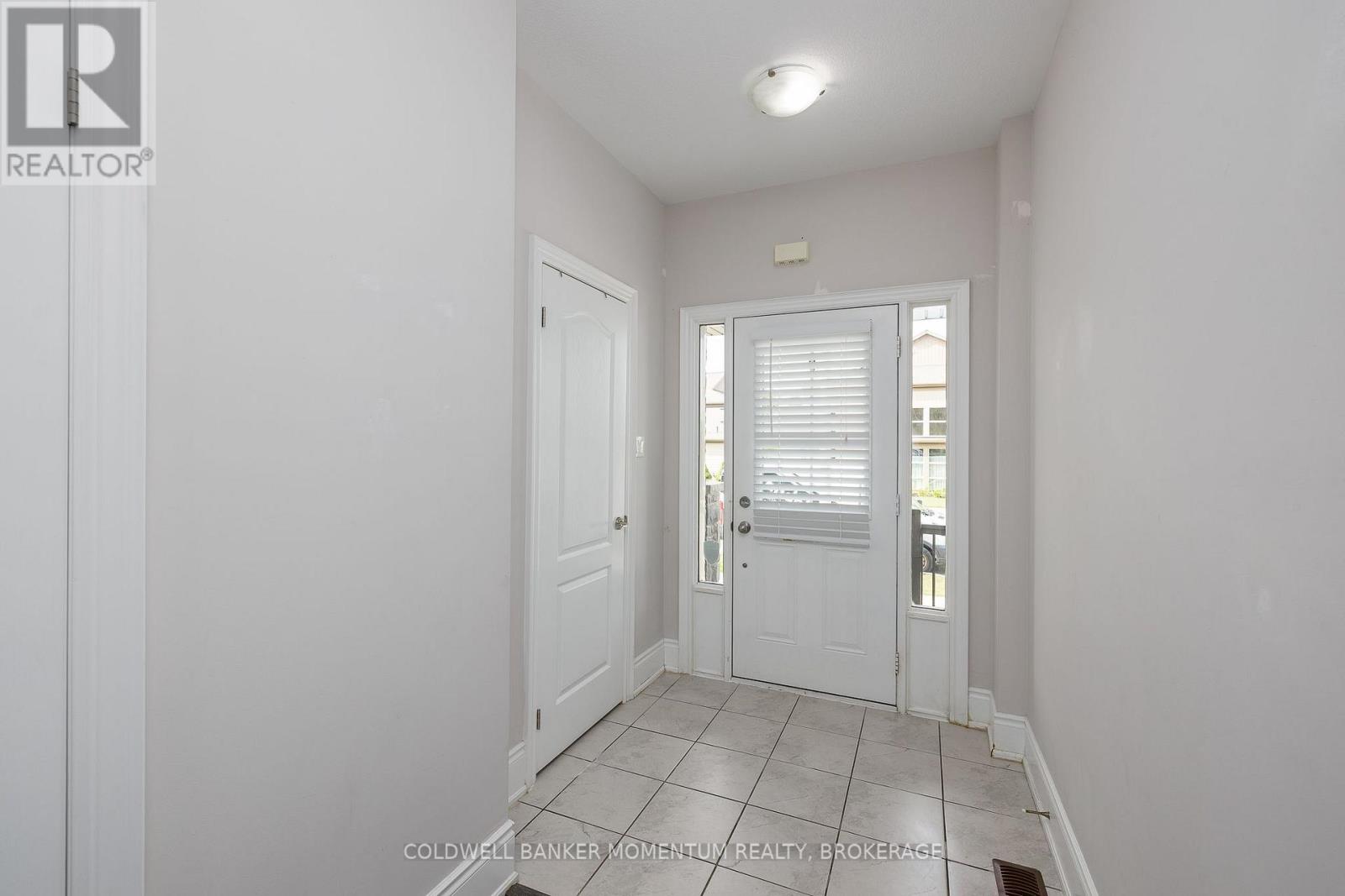 51 Sunset Way, Thorold, Ontario  L2V 0C7 - Photo 5 - X13815392