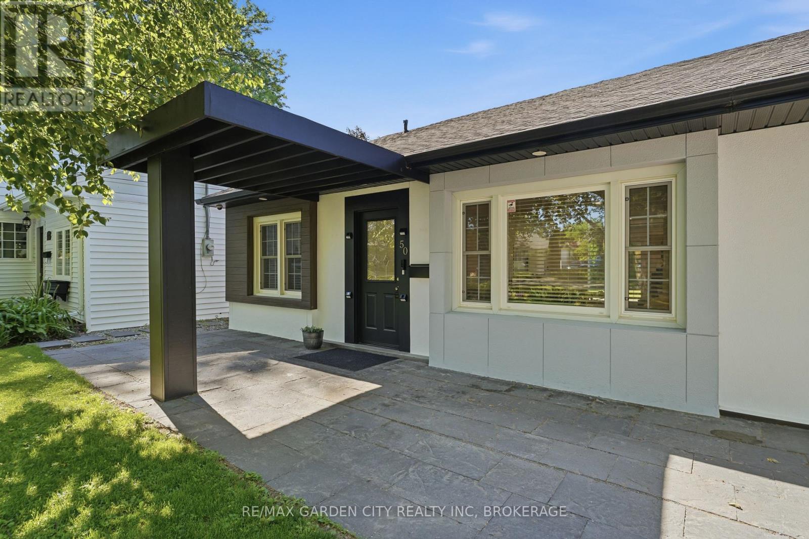 50 Beamer Avenue, St. Catharines, Ontario  L2M 2L3 - Photo 3 - X13815856