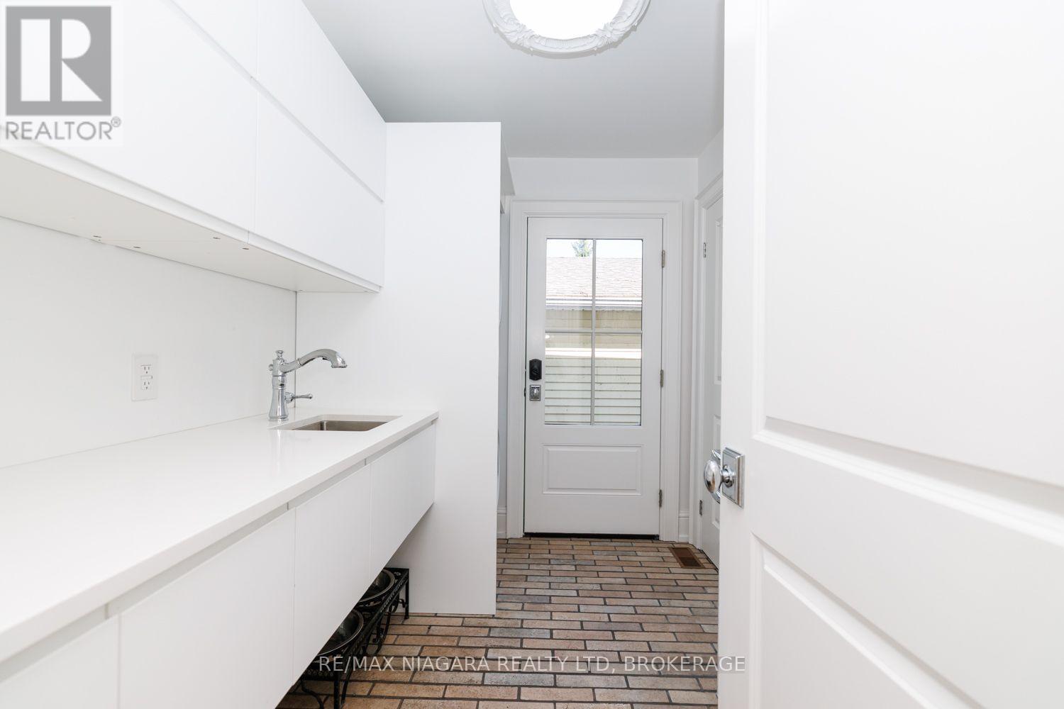 313 Beechwood Avenue W, Fort Erie, Ontario  L0S 1B0 - Photo 18 - X13816278