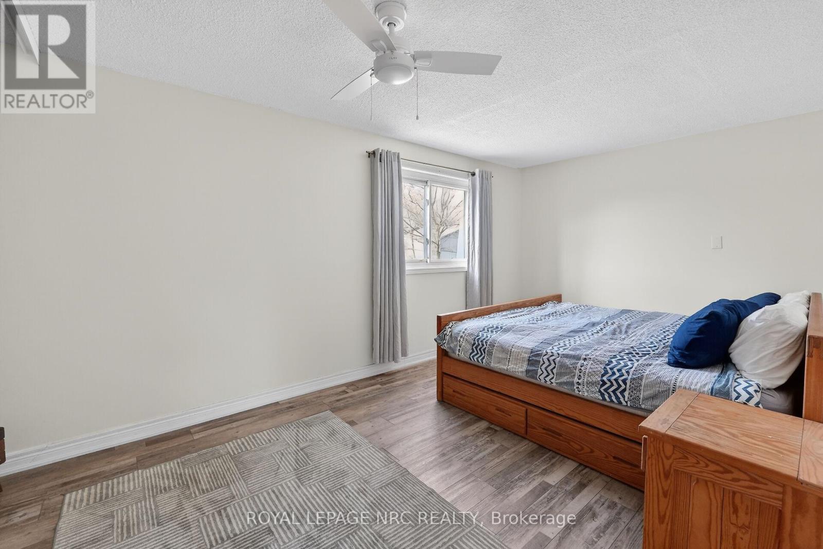 4 - 453 Woodview Road, Burlington, Ontario  L7N 2Z9 - Photo 16 - W13816528