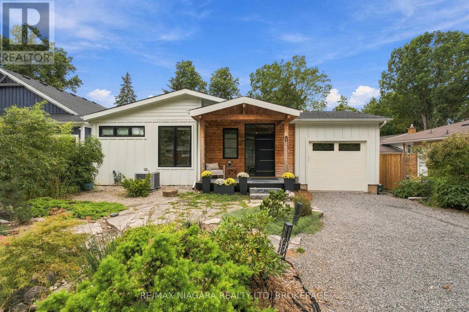 8 DIXIE AVENUE, Niagara-on-the-Lake, Ontario