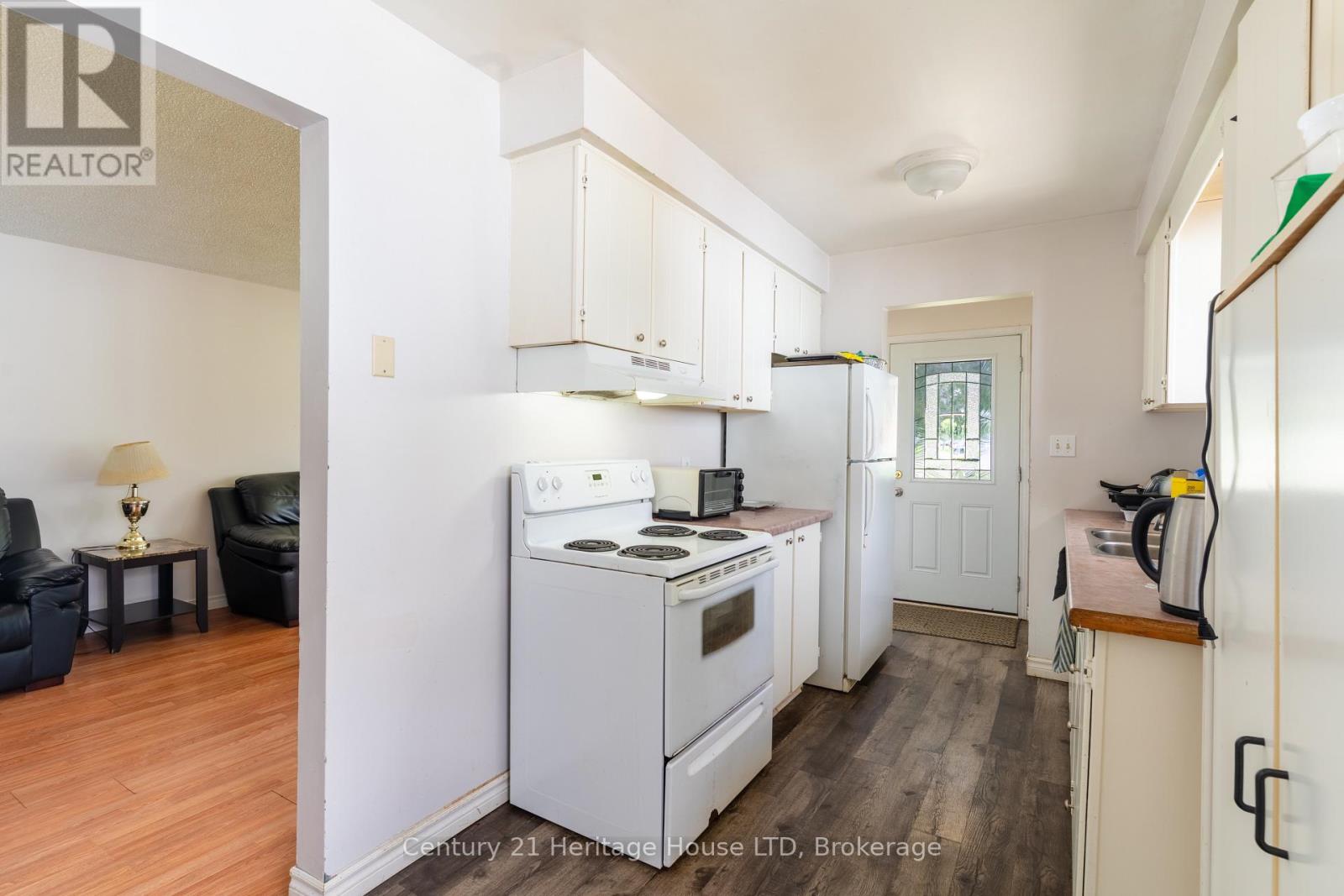 542 First Avenue N, Welland, Ontario  L3C 1Z3 - Photo 6 - X13816742