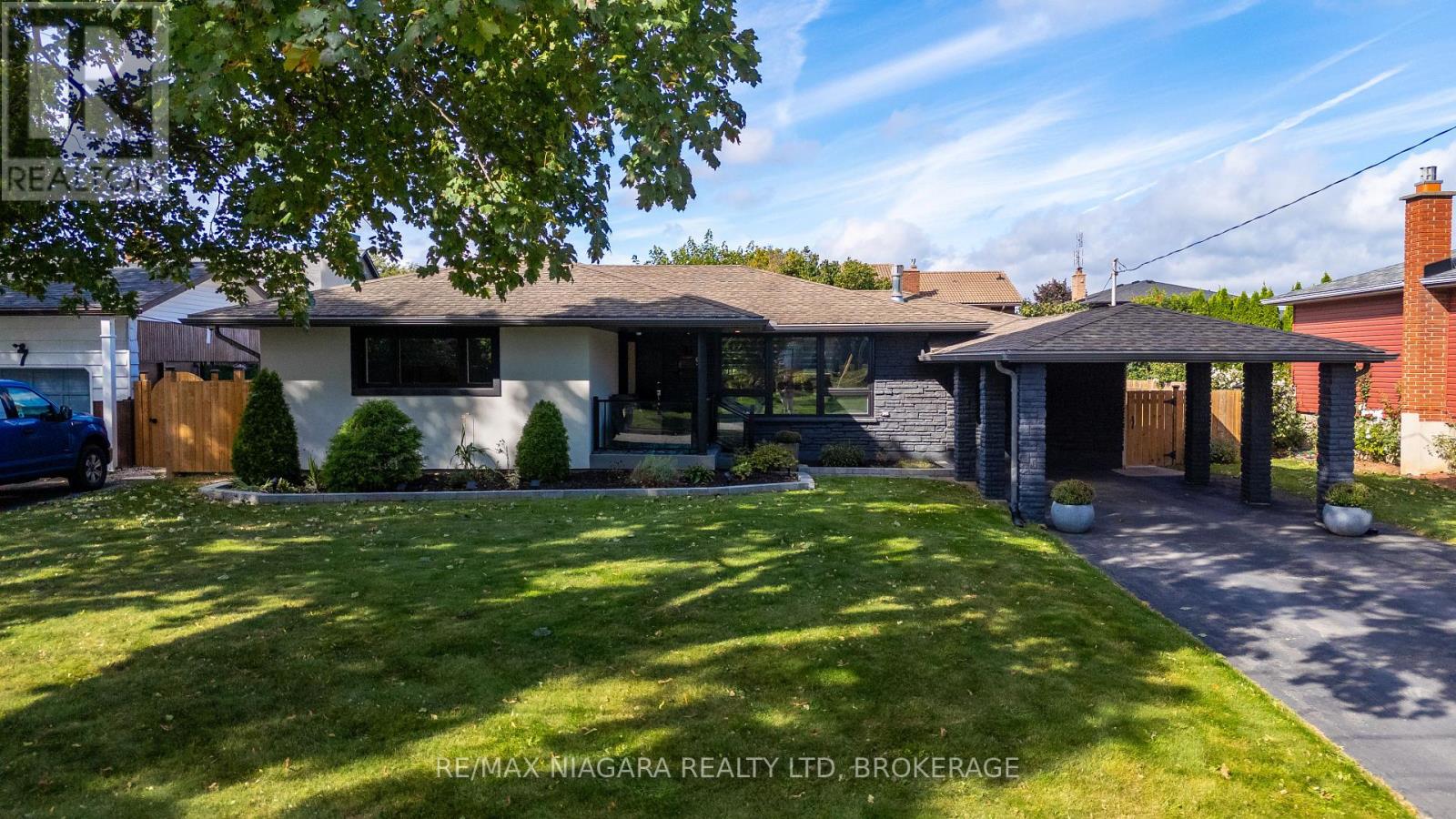 9 BISHOPS ROAD, St. Catharines, Ontario