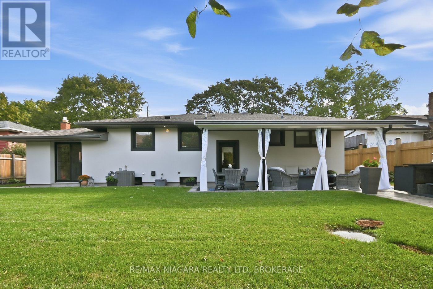 9 Bishops Road, St. Catharines, Ontario  L2M 1T8 - Photo 4 - X13820108
