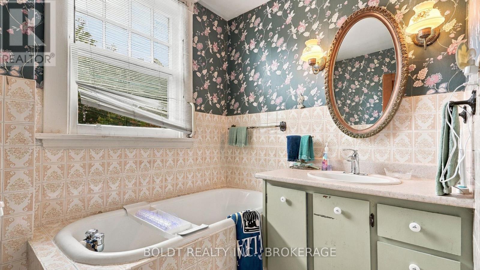 4497 Morrison Street, Niagara Falls, Ontario  L2E 2B6 - Photo 25 - X13820308