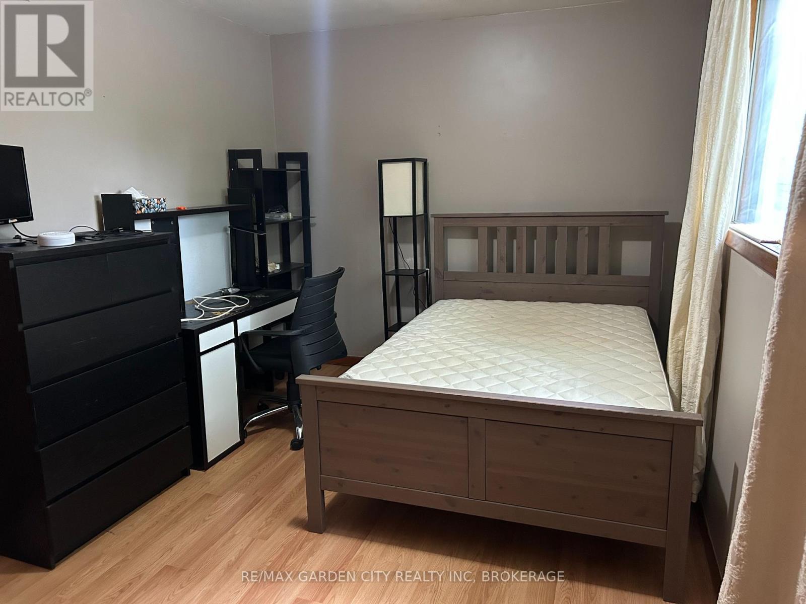 182 York Street, St. Catharines, Ontario  L2R 6G2 - Photo 10 - X13820644