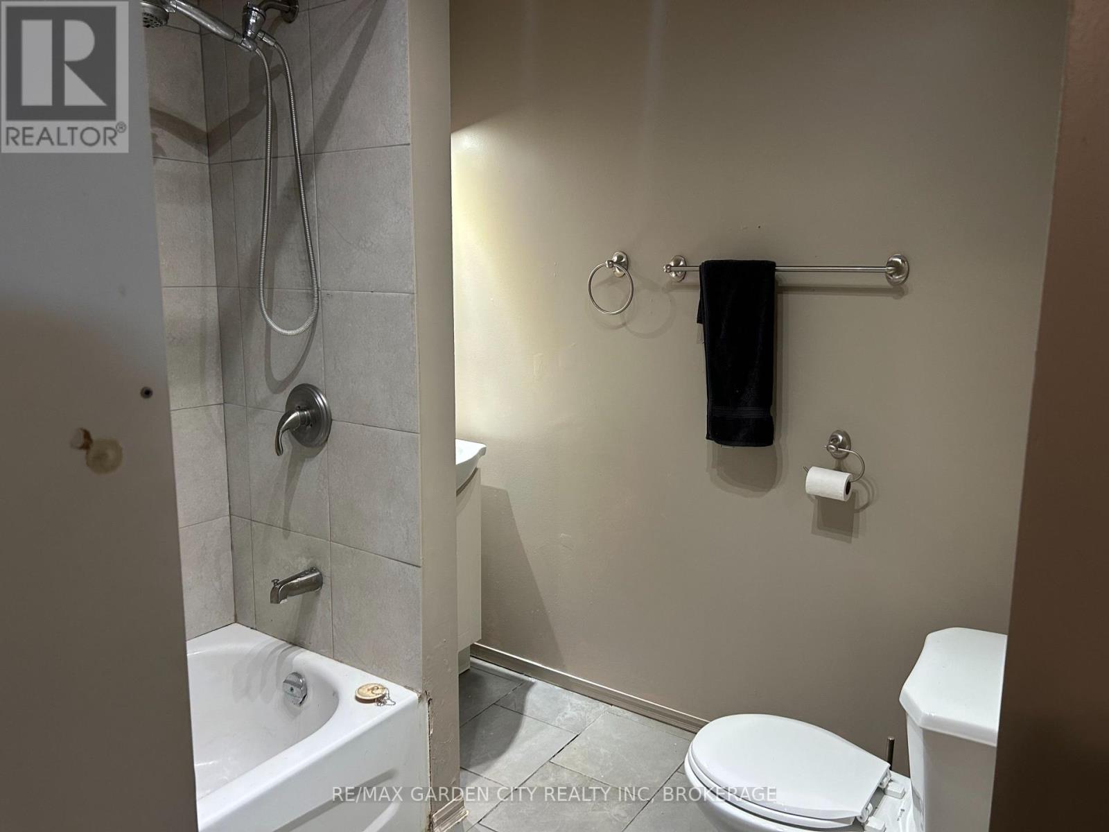 182 York Street, St. Catharines, Ontario  L2R 6G2 - Photo 9 - X13820644