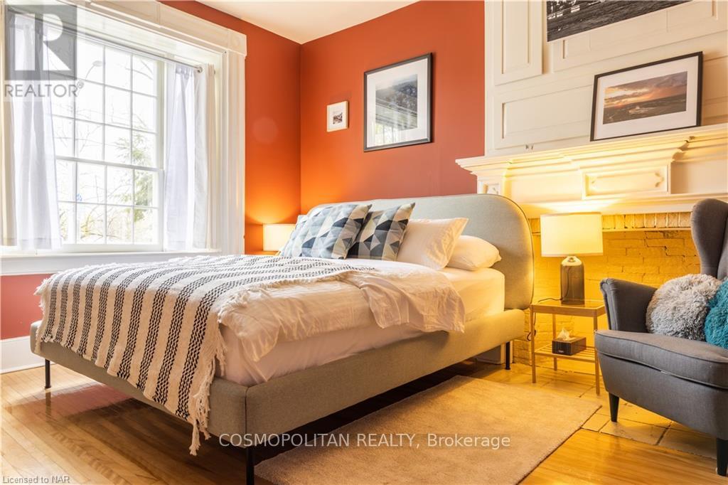 Second Bedroom - 3800 Bridgewater Street, Niagara Falls, Ontario  L2G 6H4 - Photo 5 - X13820846