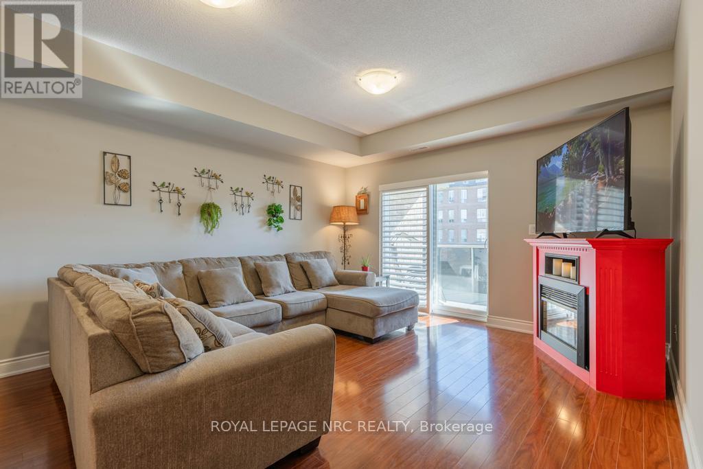 220 - 8111 Forest Glen Drive, Niagara Falls, Ontario  L2H 2Y7 - Photo 2 - X13821244