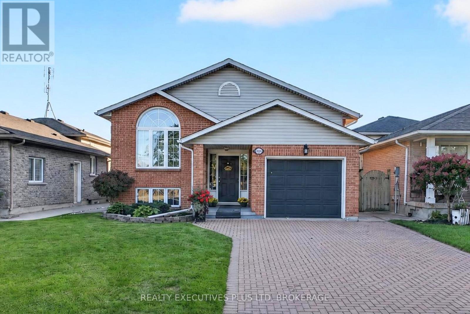 7802 SABINE DRIVE, Niagara Falls, Ontario
