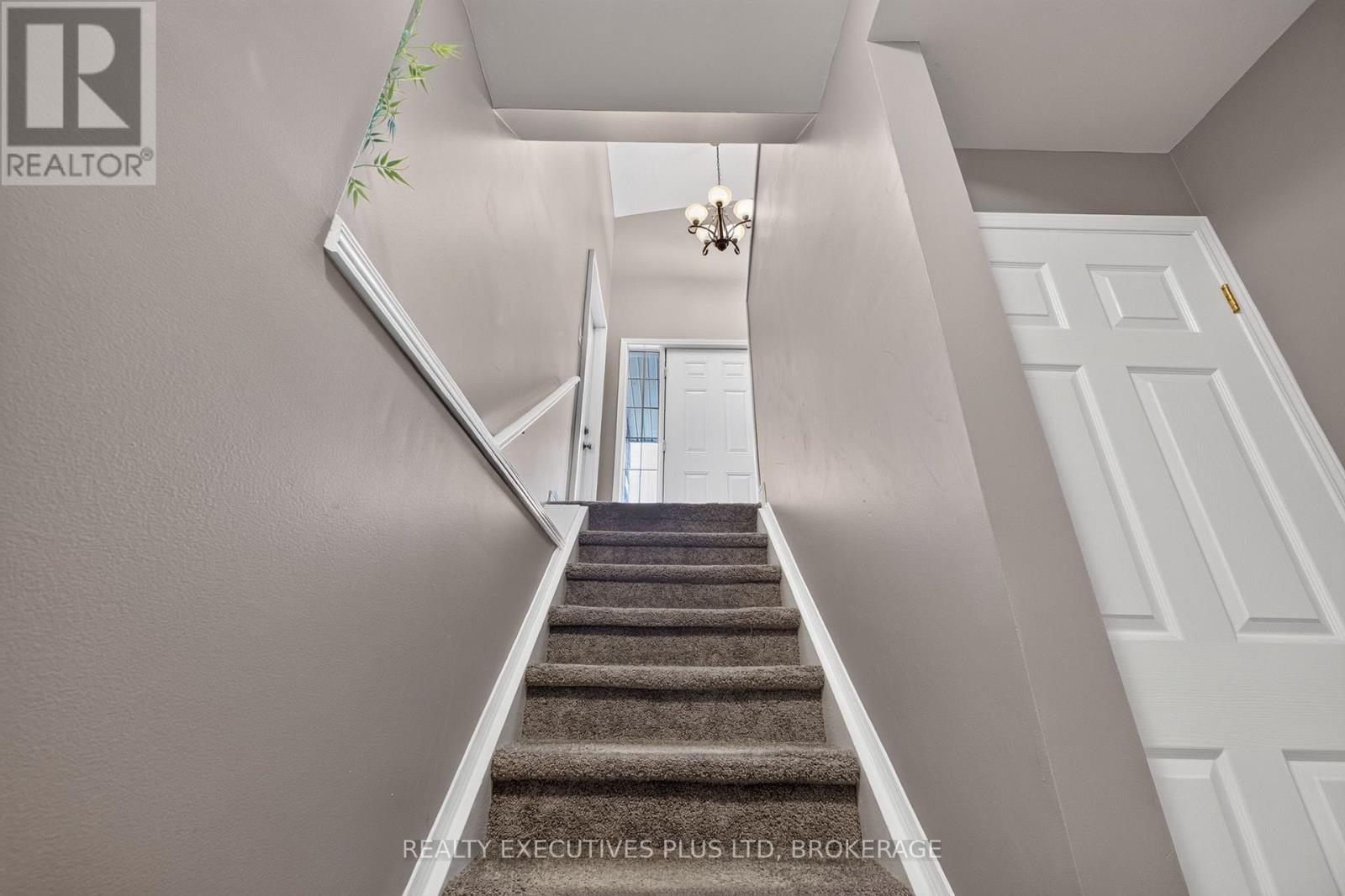 7802 Sabine Drive, Niagara Falls, Ontario  L2H 3E4 - Photo 21 - X13821444