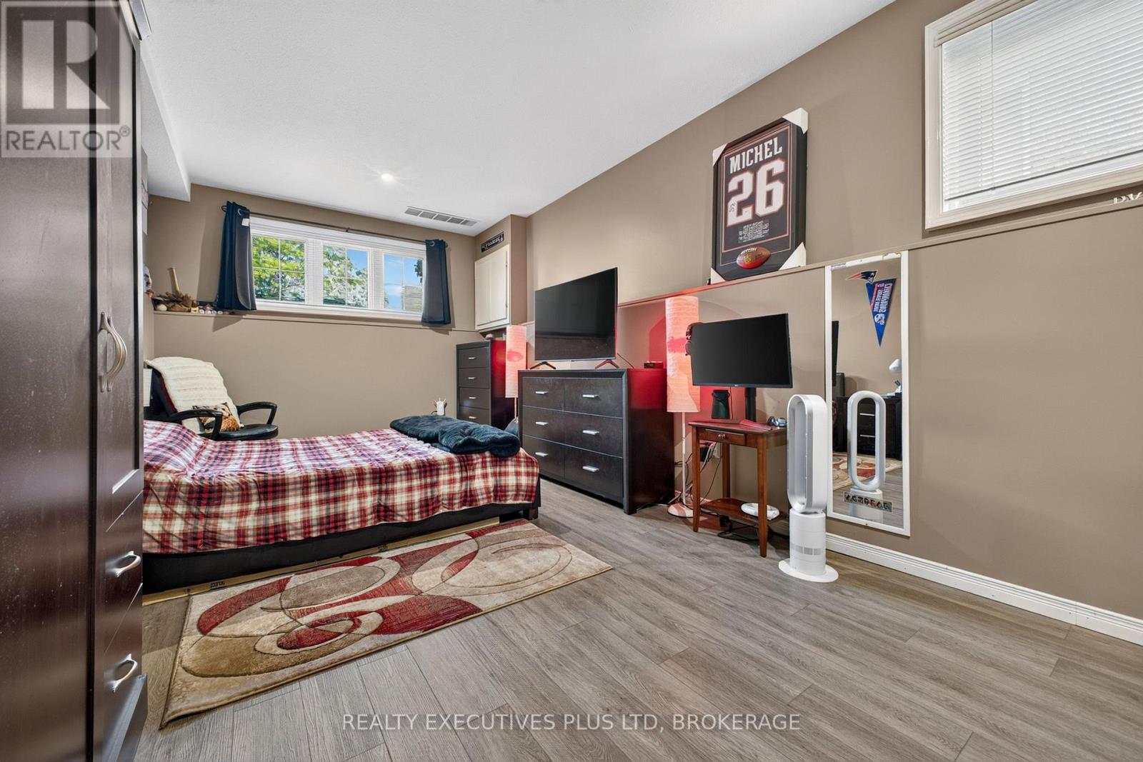 7802 Sabine Drive, Niagara Falls, Ontario  L2H 3E4 - Photo 22 - X13821444