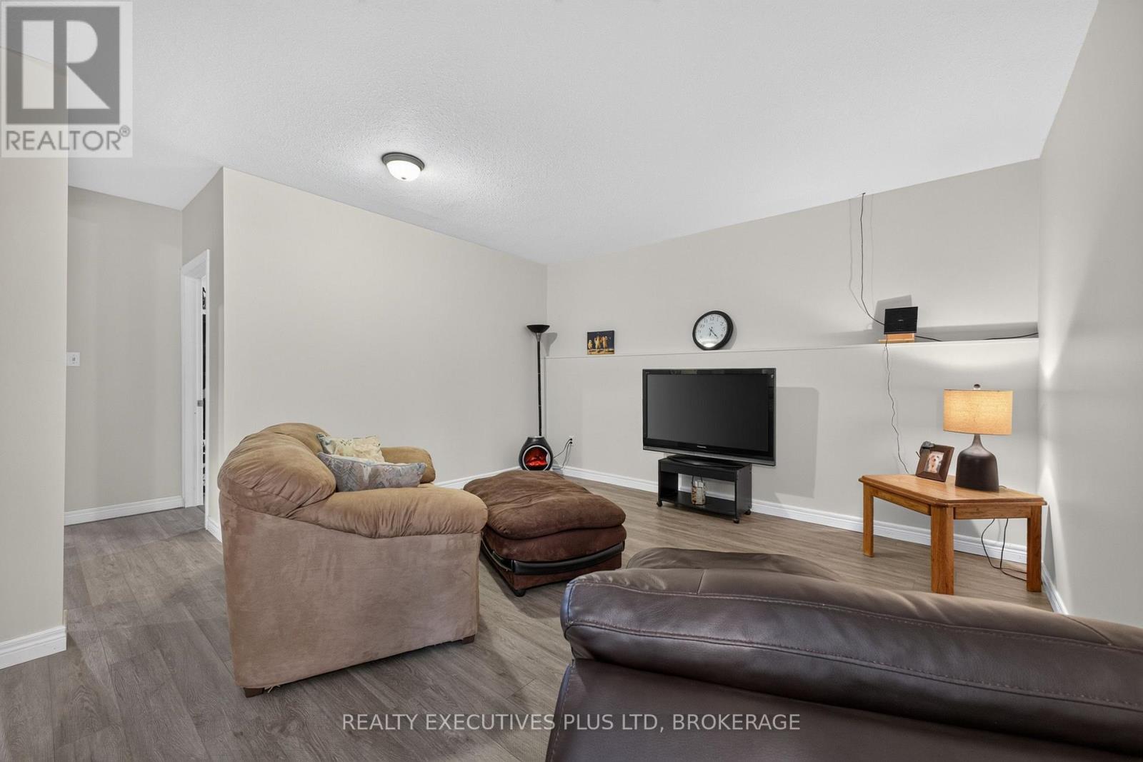 7802 Sabine Drive, Niagara Falls, Ontario  L2H 3E4 - Photo 25 - X13821444