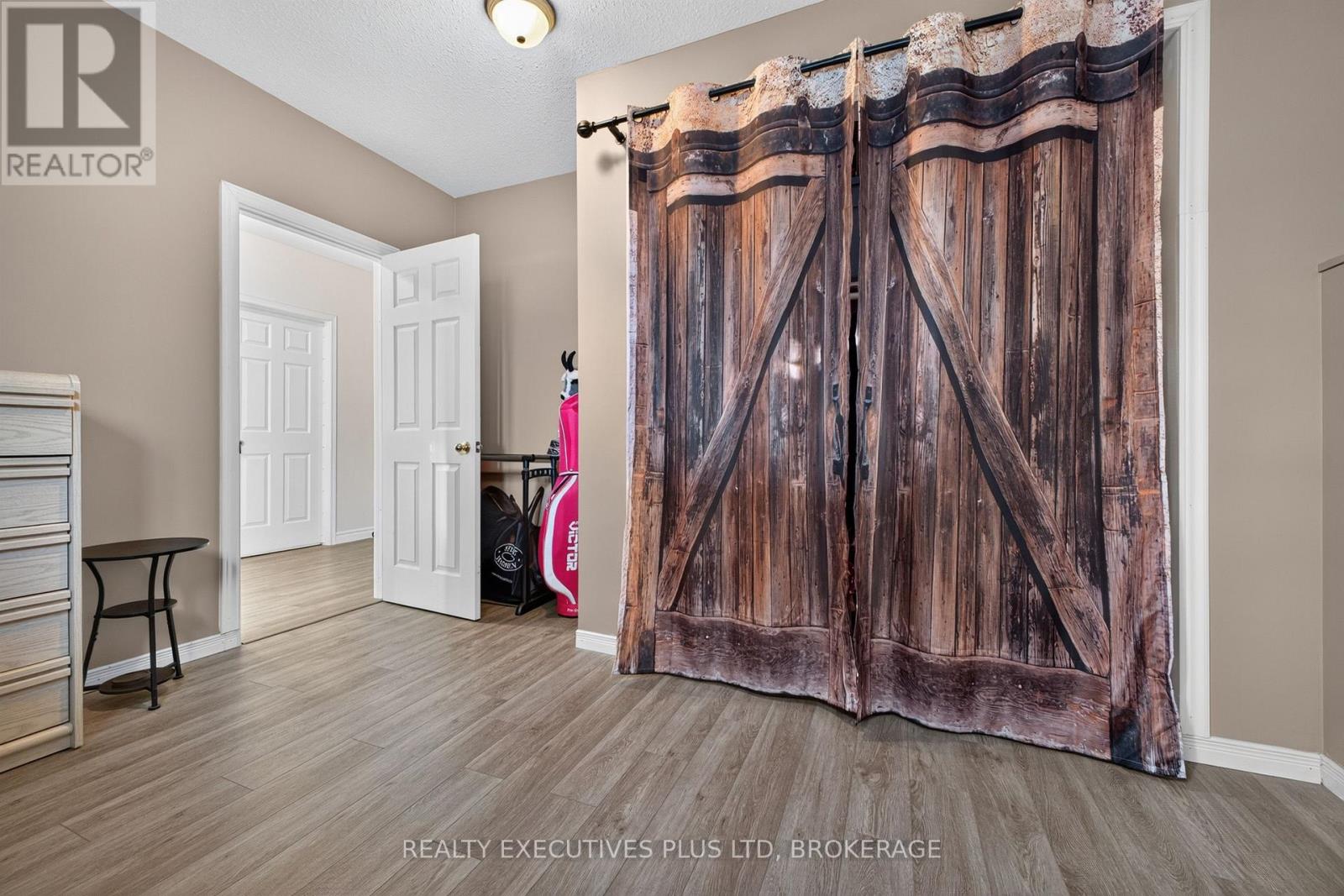 7802 Sabine Drive, Niagara Falls, Ontario  L2H 3E4 - Photo 27 - X13821444