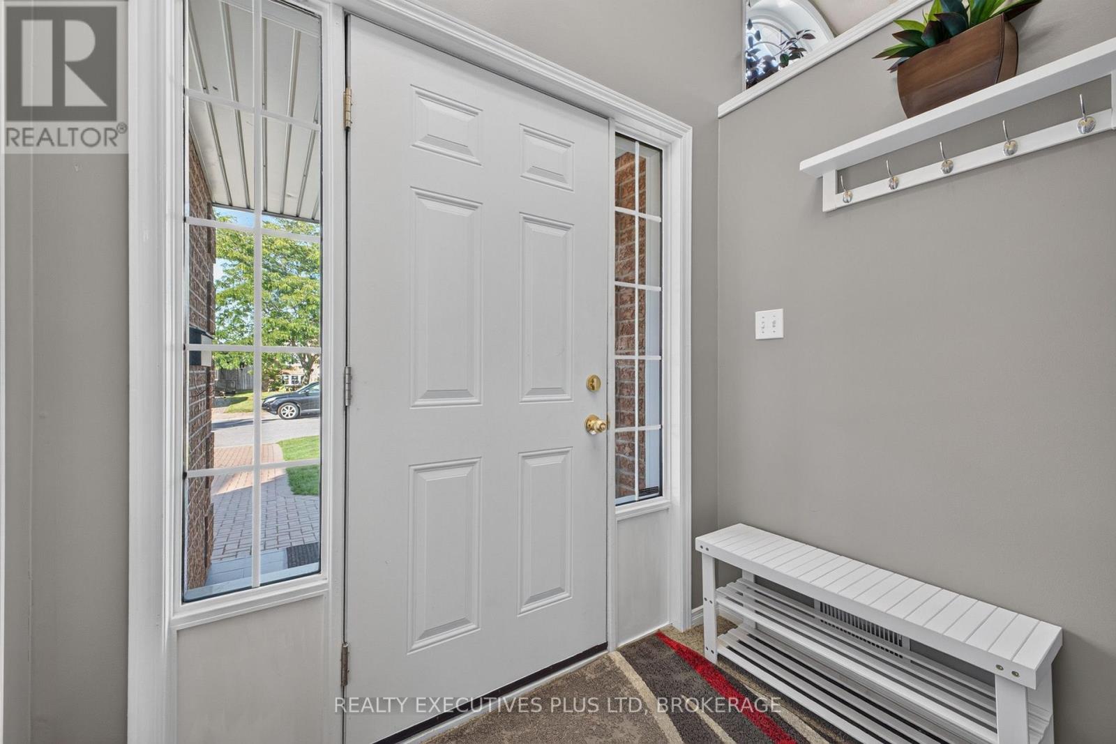 7802 Sabine Drive, Niagara Falls, Ontario  L2H 3E4 - Photo 4 - X13821444