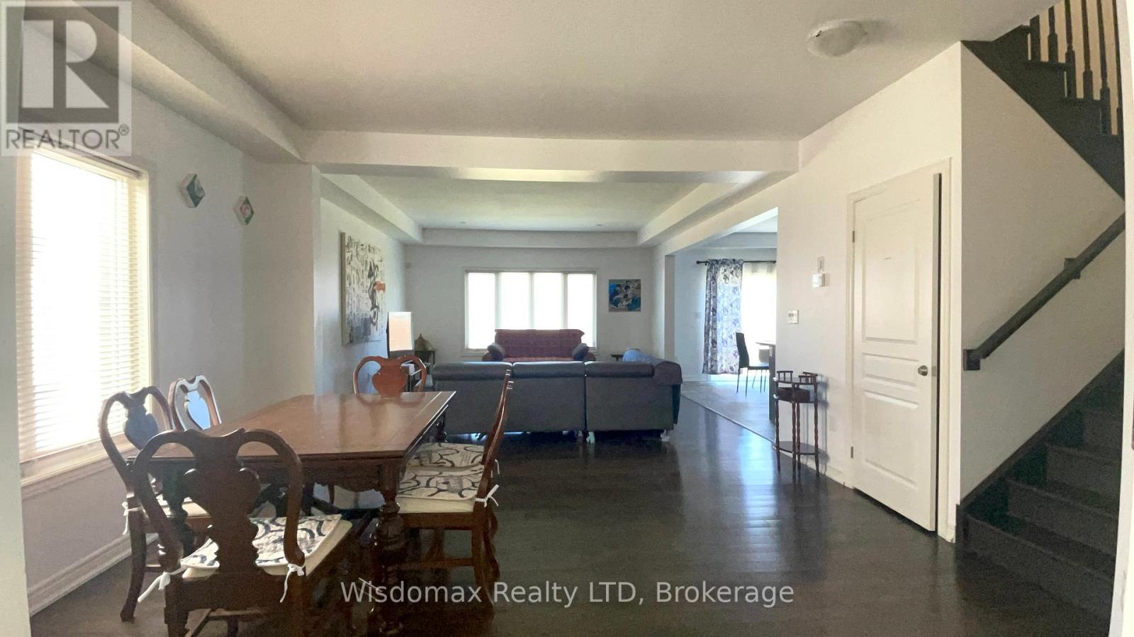 15 Winterberry Boulevard, Thorold, Ontario  L2V 5G5 - Photo 3 - X13821928