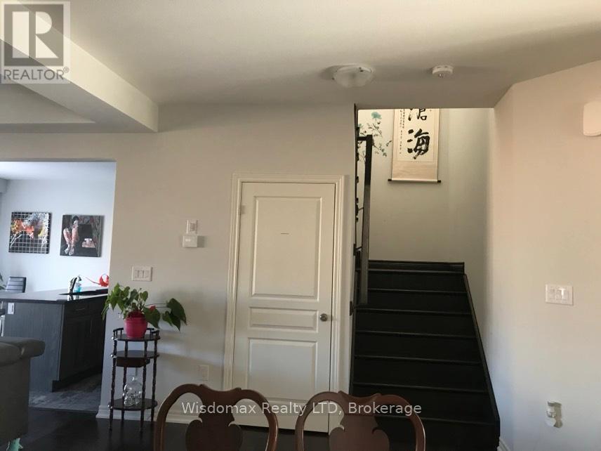 15 Winterberry Boulevard, Thorold, Ontario  L2V 5G5 - Photo 6 - X13821928