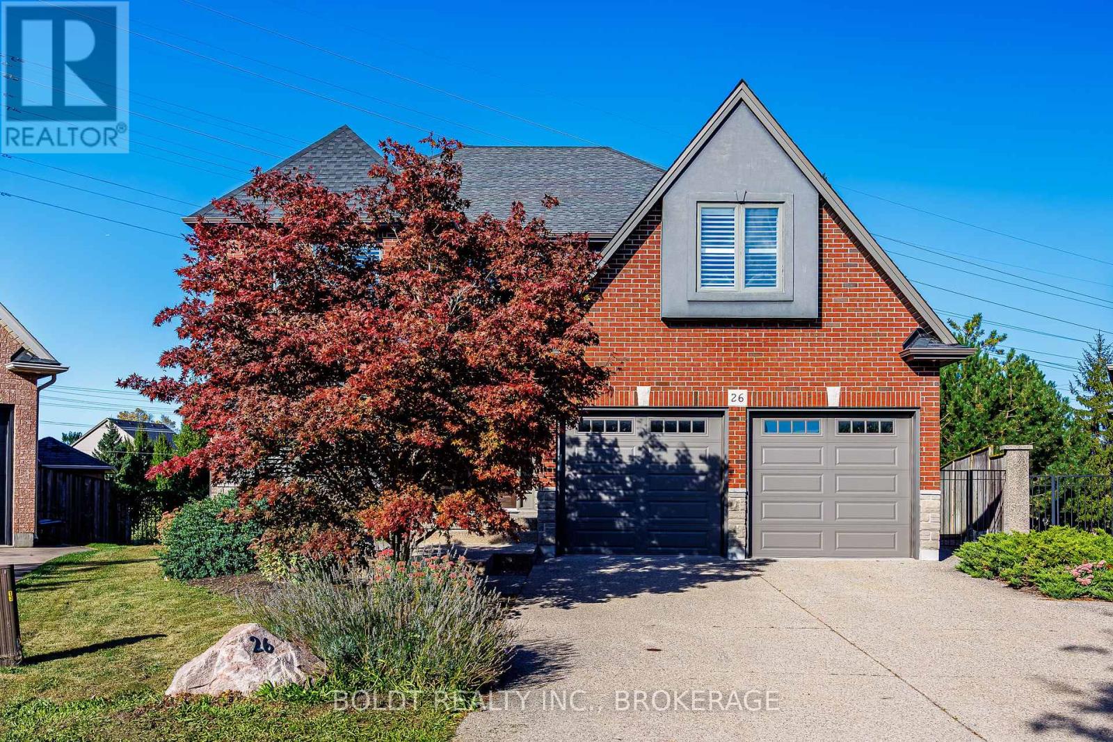 26 Matthews Court, St. Catharines, Ontario  L2S 4C4 - Photo 2 - X13821938