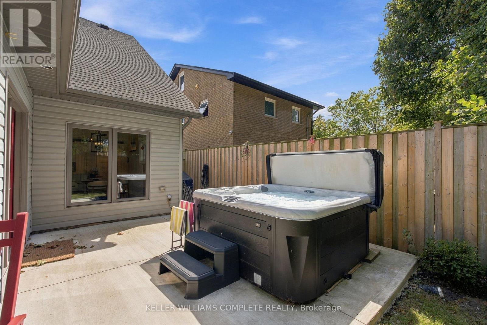 3710 Crystal Beach Drive N, Fort Erie, Ontario  L0S 1B0 - Photo 39 - X13823088