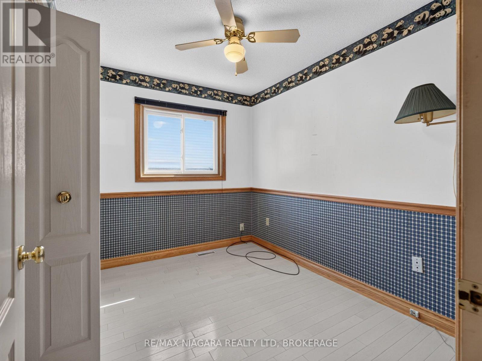 7905 Salisbury Place, Niagara Falls, Ontario  L2H 2W7 - Photo 11 - X13823586