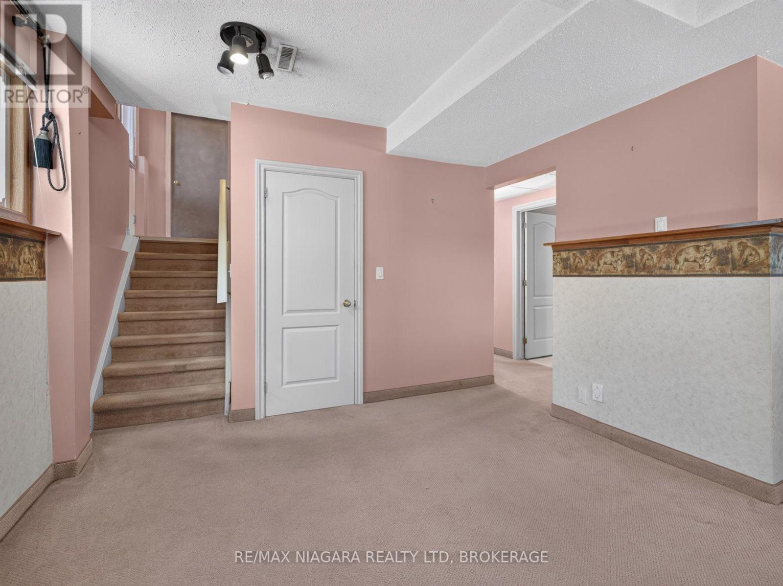7905 Salisbury Place, Niagara Falls, Ontario  L2H 2W7 - Photo 14 - X13823586