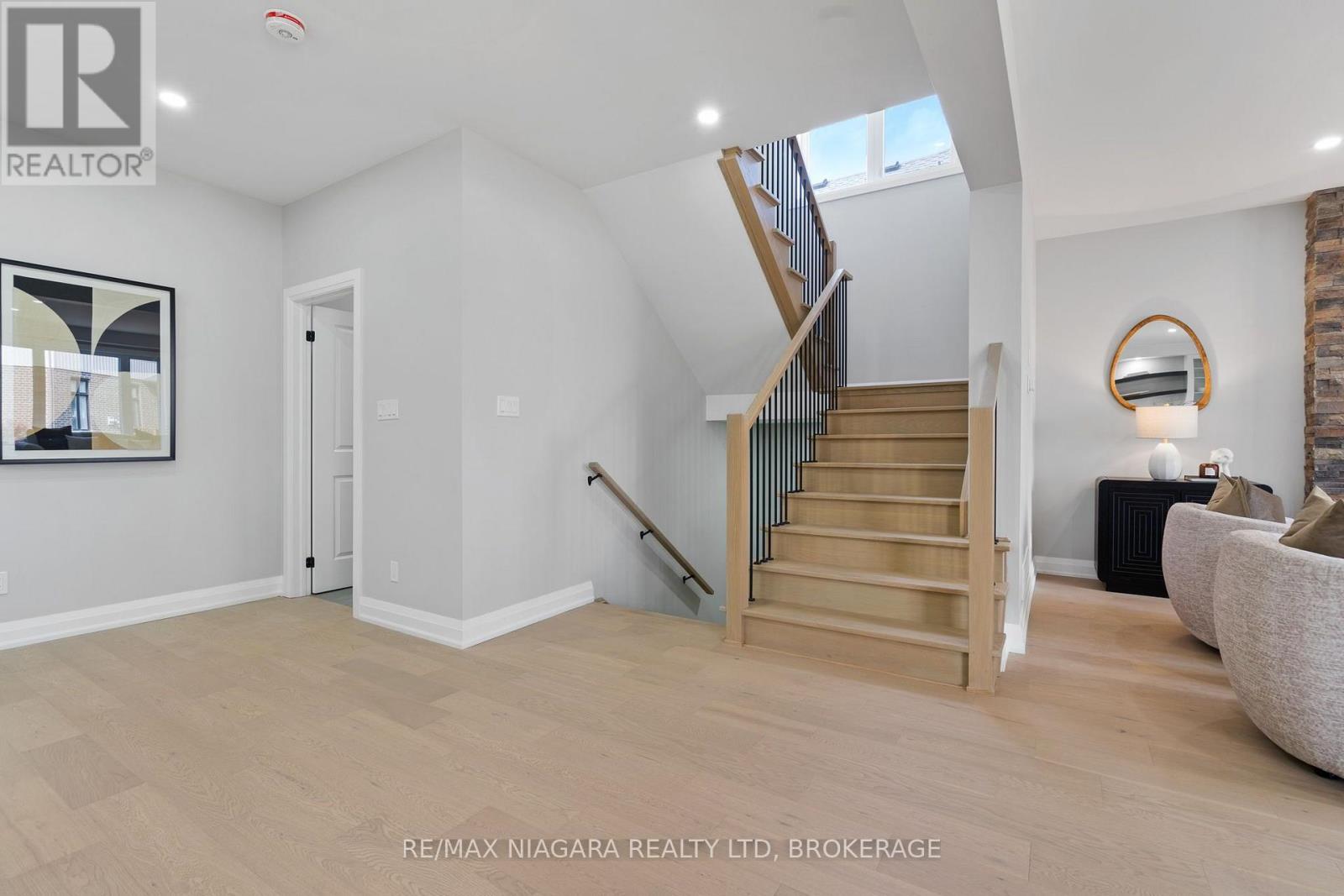 6136 Curlin Crescent, Niagara Falls, Ontario  L2H 3W8 - Photo 15 - X13824234