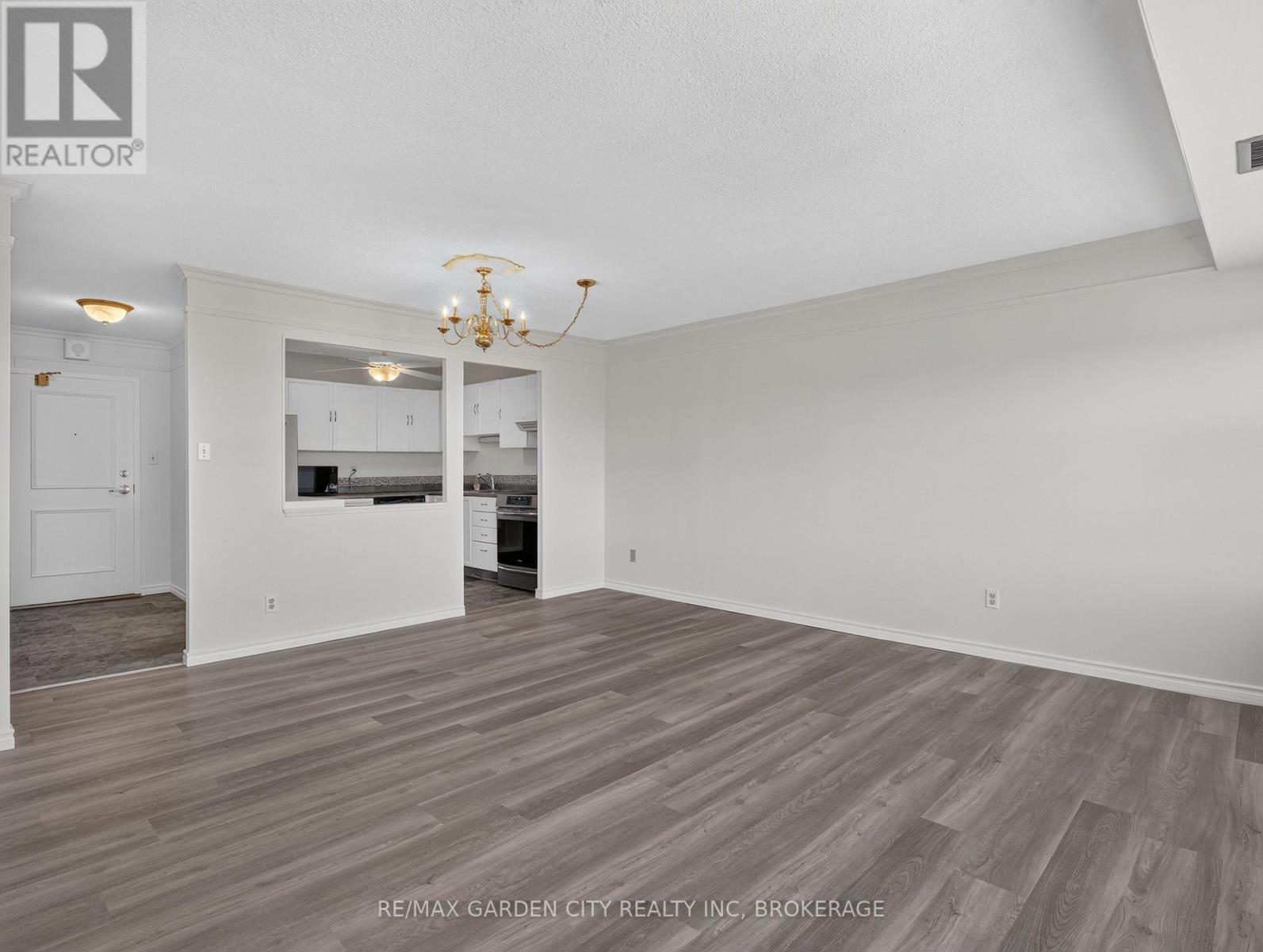 1107 - 7 Gale Crescent, St. Catharines, Ontario  L2R 7M8 - Photo 10 - X13824238
