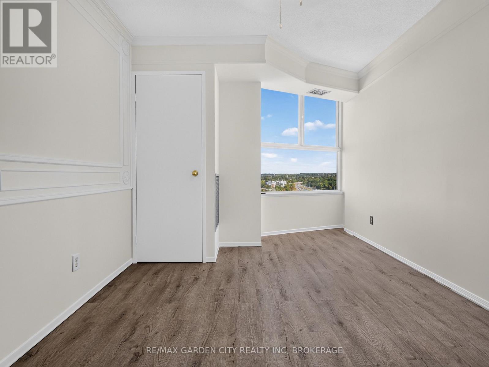 1107 - 7 Gale Crescent, St. Catharines, Ontario  L2R 7M8 - Photo 13 - X13824238