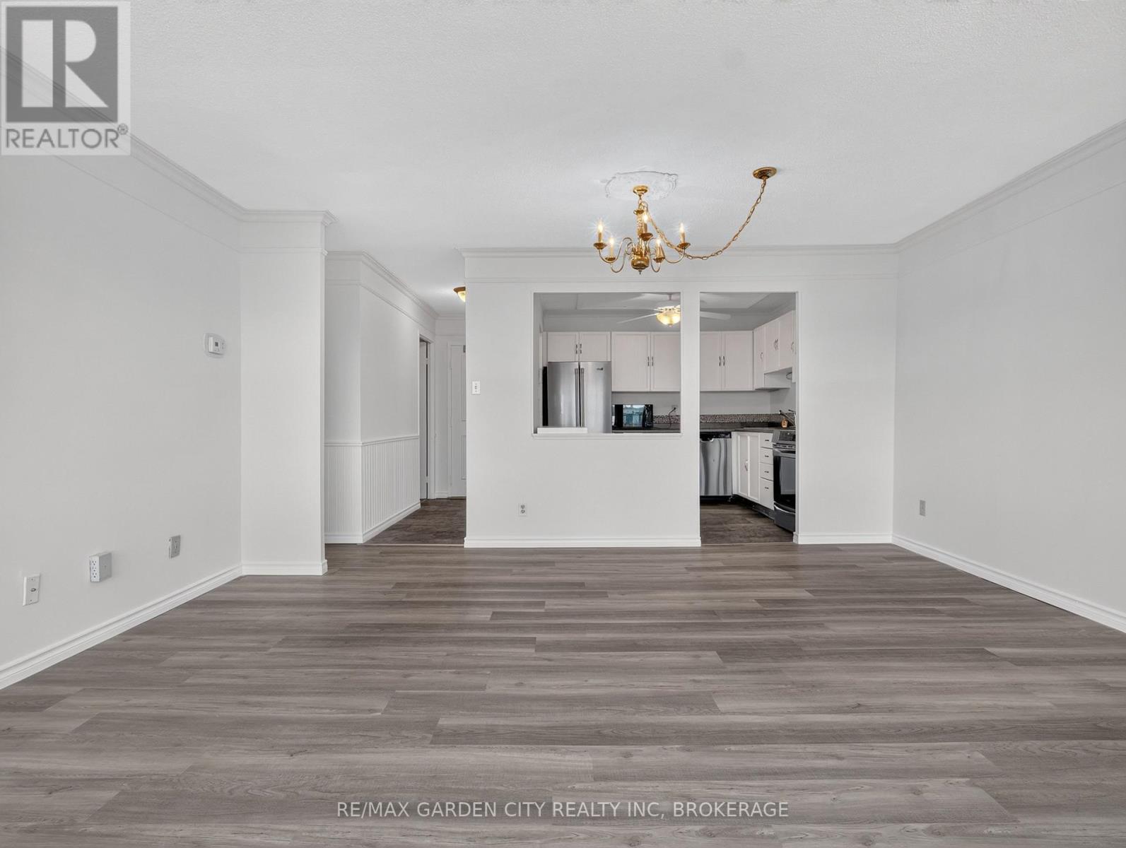 1107 - 7 Gale Crescent, St. Catharines, Ontario  L2R 7M8 - Photo 4 - X13824238
