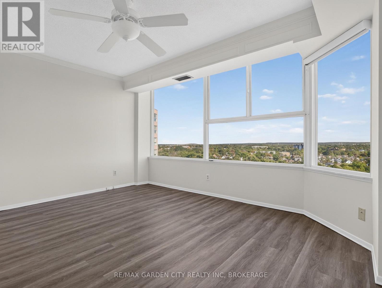 1107 - 7 Gale Crescent, St. Catharines, Ontario  L2R 7M8 - Photo 7 - X13824238