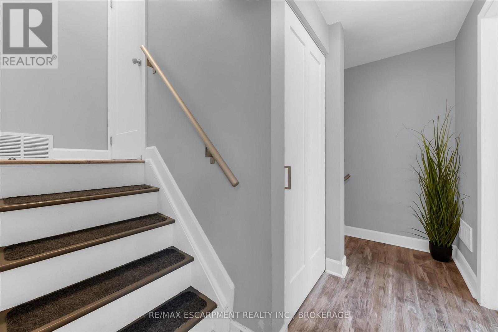 301 - 5 Viking Court, Grimsby, Ontario  L3M 3T8 - Photo 13 - X13824270
