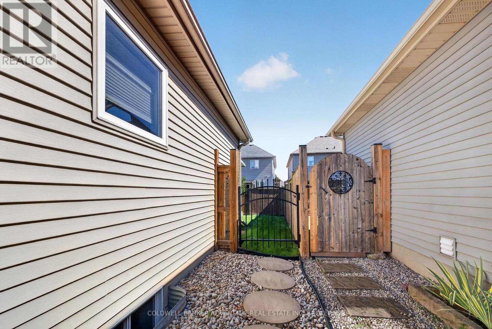 211 Classic Avenue, Welland, Ontario  L3B 0A3 - Photo 33 - X13824540