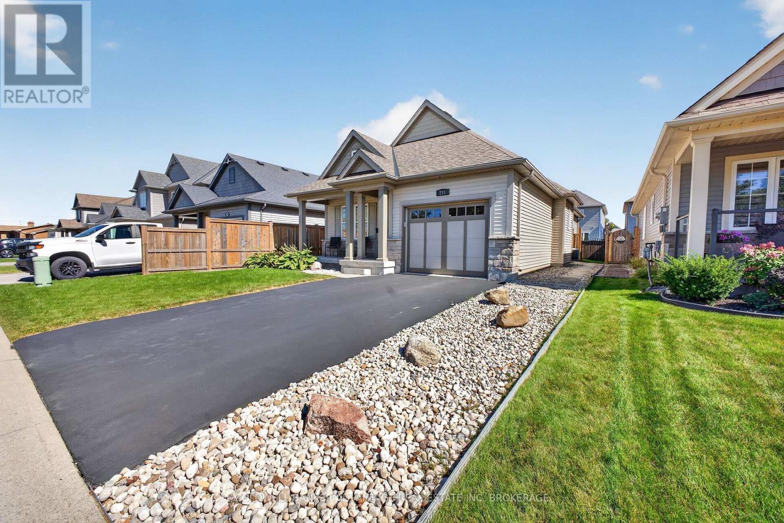 211 Classic Avenue, Welland, Ontario  L3B 0A3 - Photo 4 - X13824540