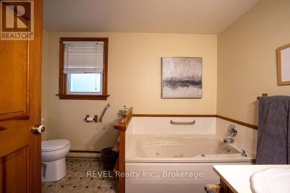 340 Thornwood Avenue, Fort Erie, Ontario  L0S 1N0 - Photo 31 - X13824628