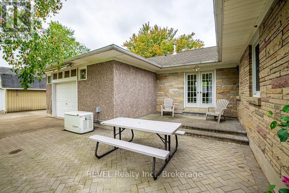 340 Thornwood Avenue, Fort Erie, Ontario  L0S 1N0 - Photo 6 - X13824628