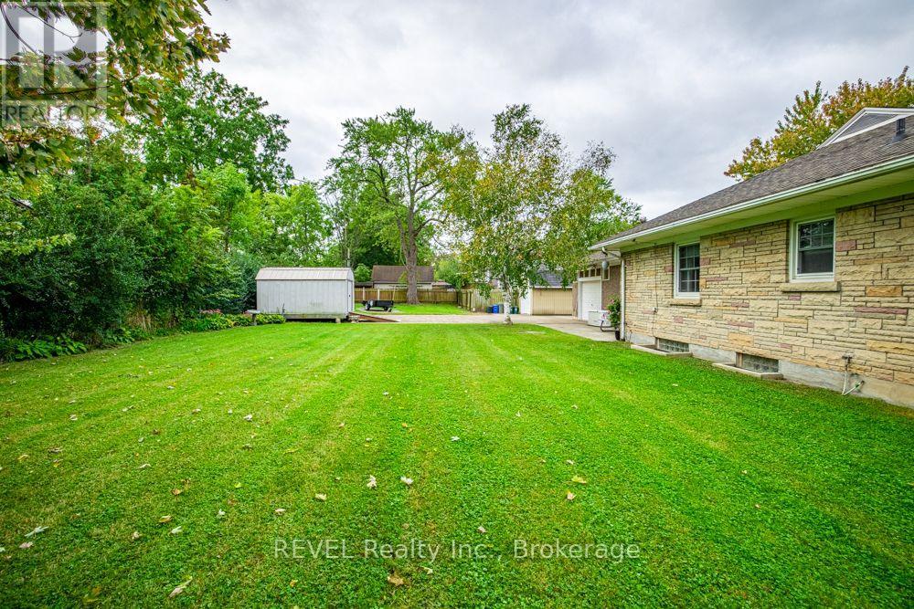 340 Thornwood Avenue, Fort Erie, Ontario  L0S 1N0 - Photo 7 - X13824628