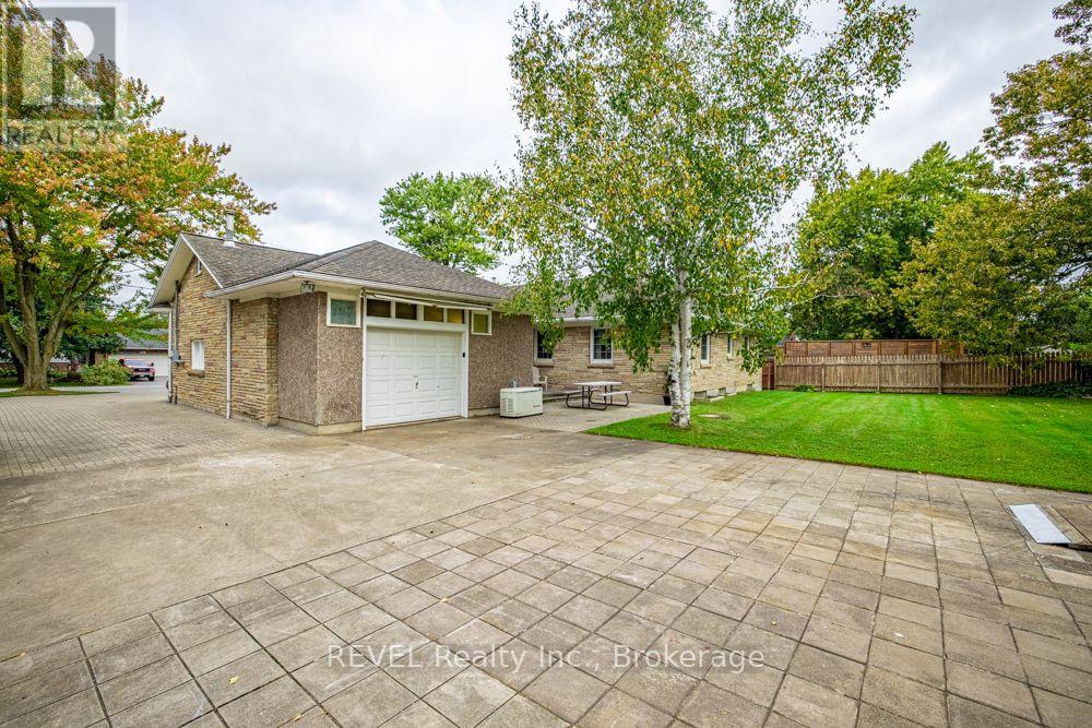 340 Thornwood Avenue, Fort Erie, Ontario  L0S 1N0 - Photo 8 - X13824628