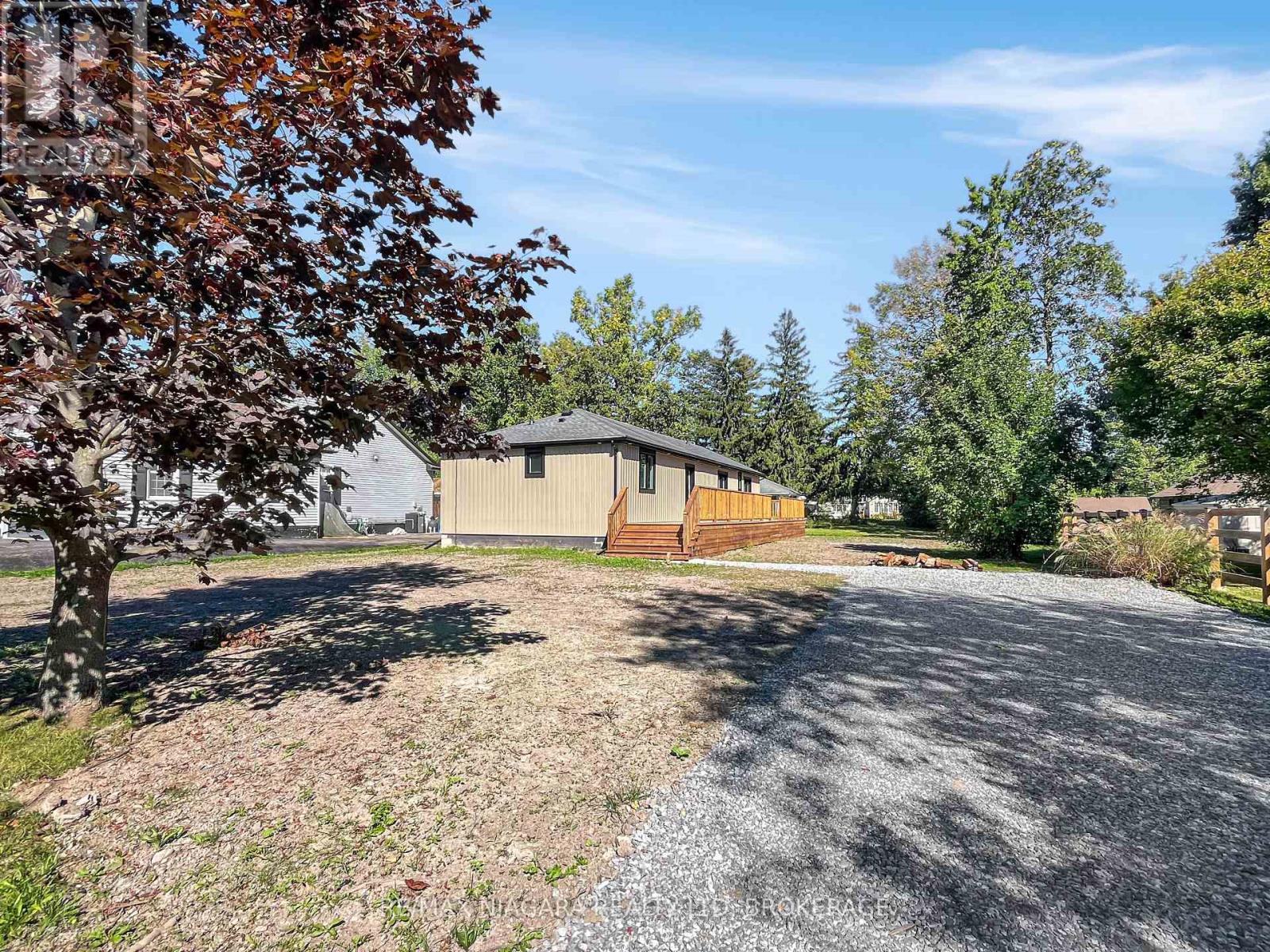 3042 Bethune Avenue, Fort Erie, Ontario  L0S 1N0 - Photo 2 - X13824710